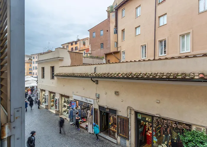 IFlat Campo De Fiori's Comfy Gem